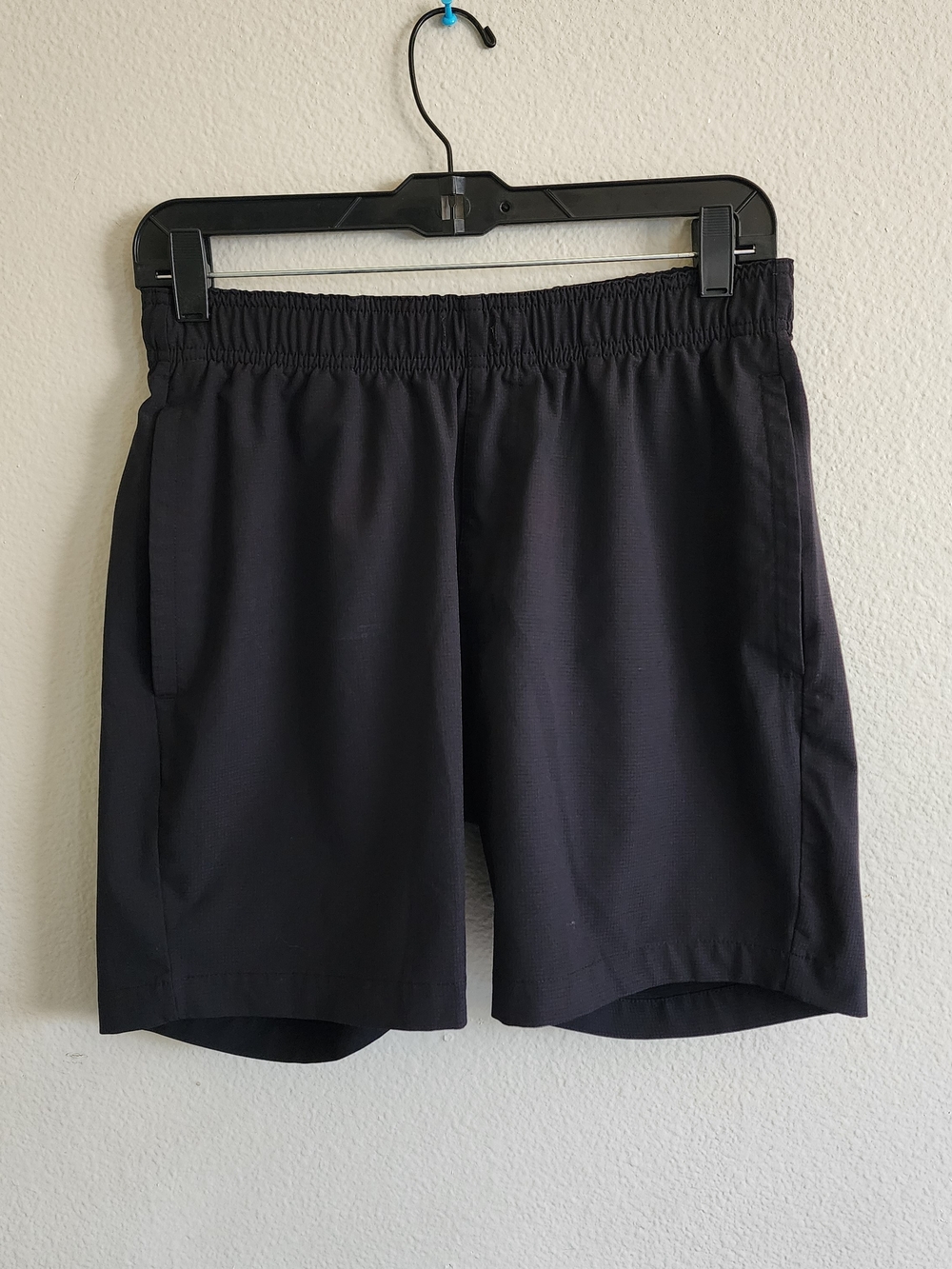 TravisMathew Men’s Black Athletic Performance Shorts Size Small 7" Inseam
